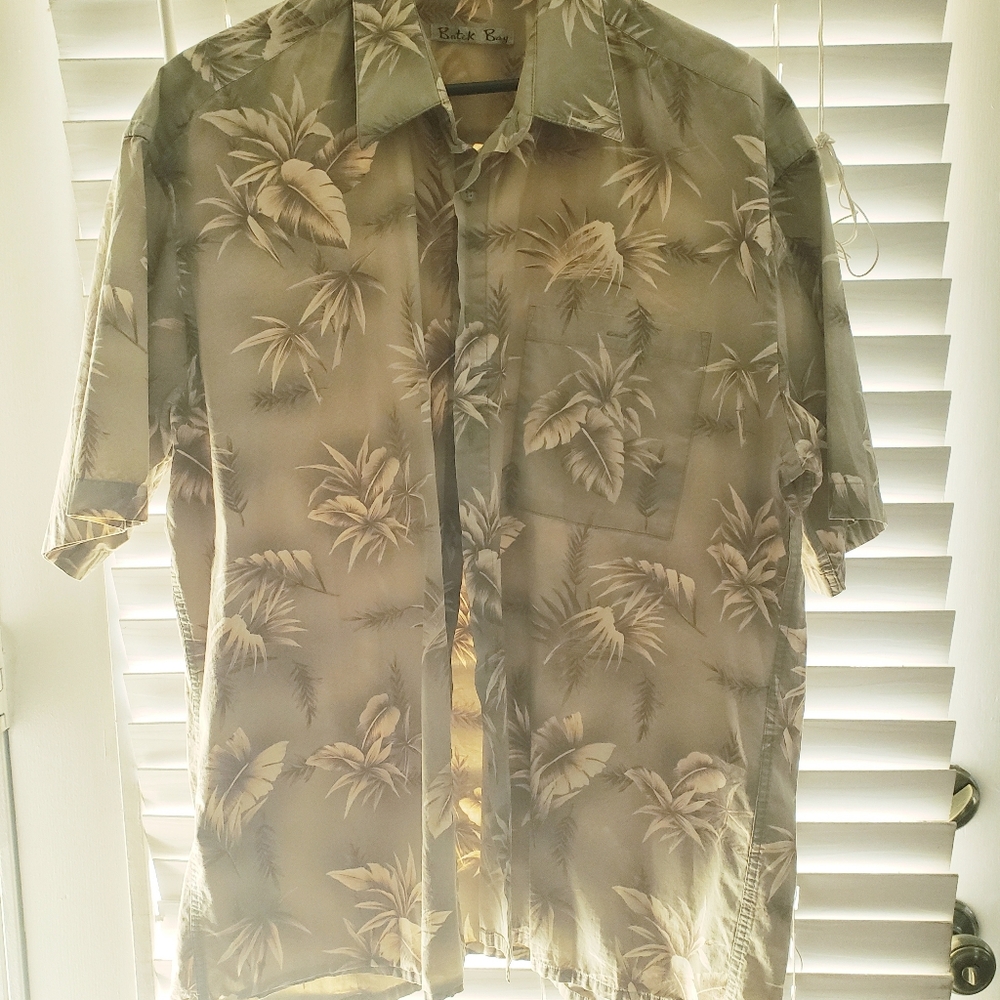 Men’s Batek Bay Tropical shirt XL